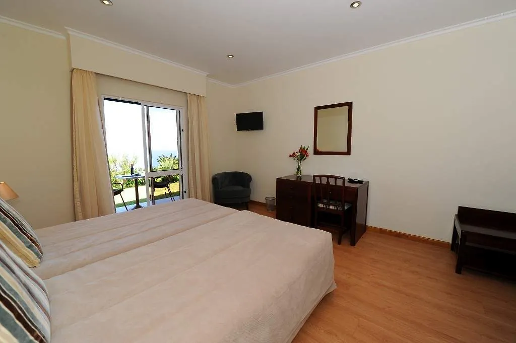 Residencial Farol Acomodação com café da manhã Ponta do Pargo Alojamento de Acomodação e Pequeno-almoço