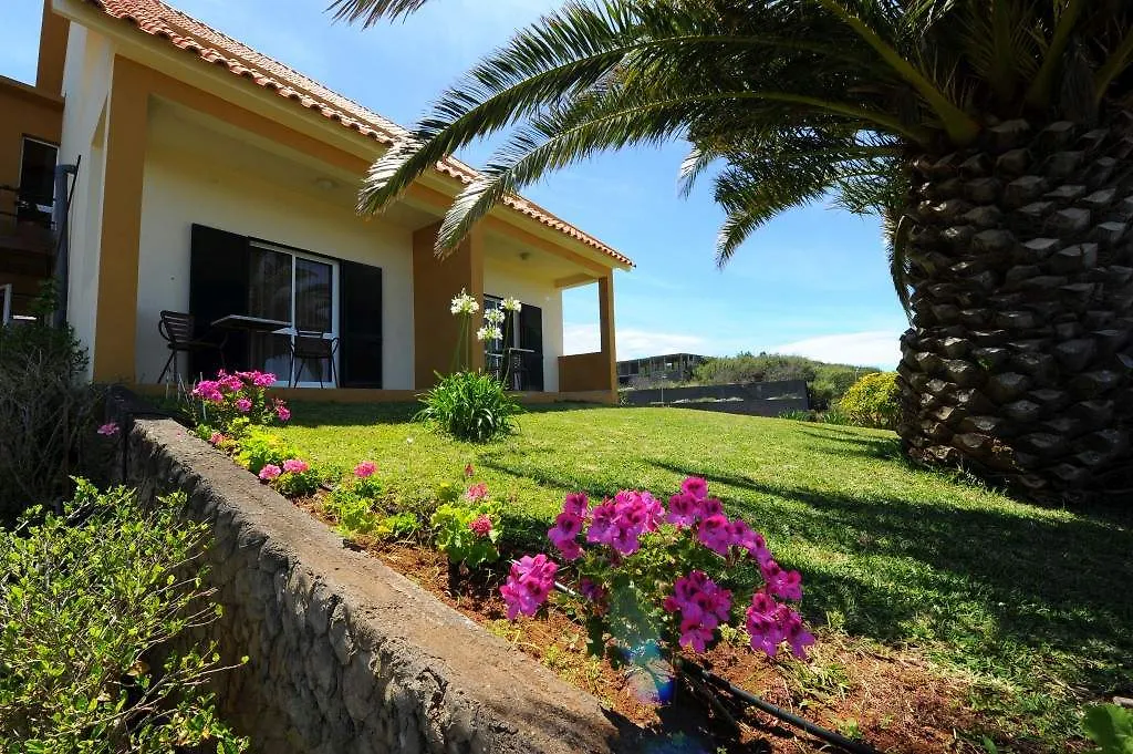 Residencial Farol Bed and Breakfast Ponta do Pargo Portugal